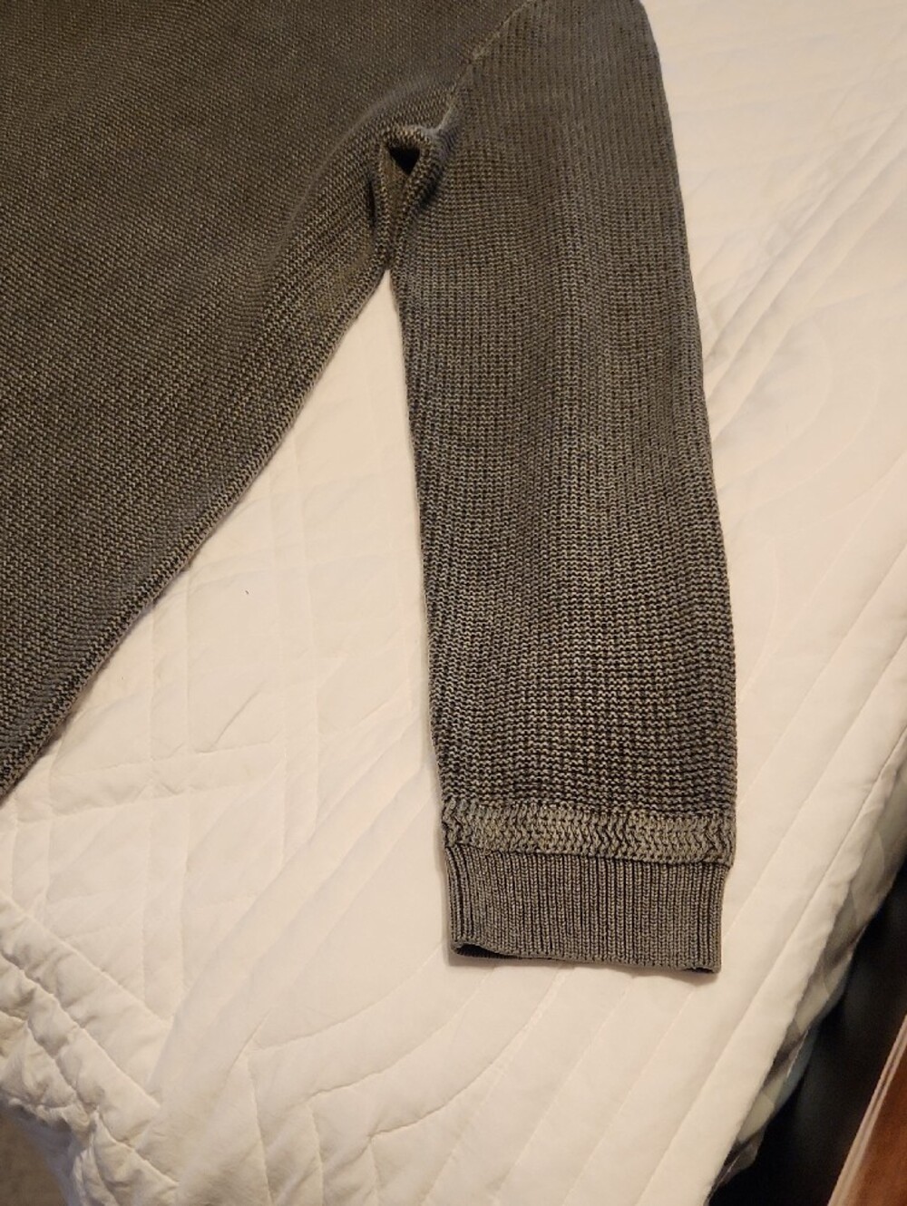 Carbon2Cobalt Men's  Quarter-Zip Knit Sweater, size XL - Picture 7 of 11